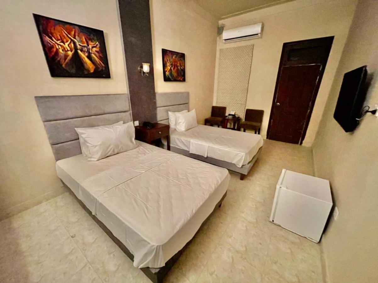 Shelton Hotel Mardan Exterior foto