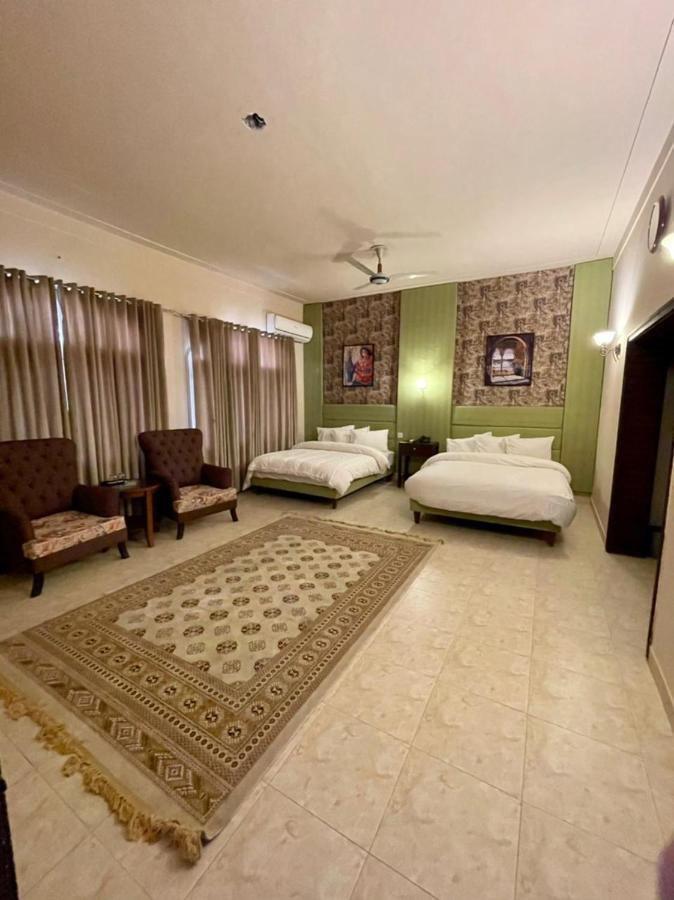 Shelton Hotel Mardan Exterior foto